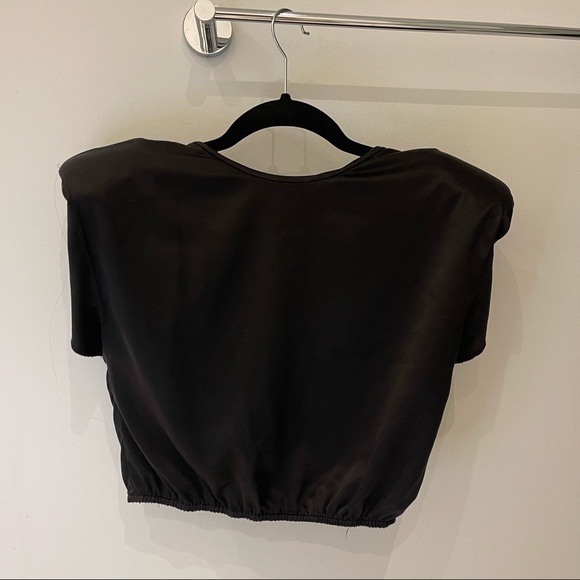 Zara satin effect black crop top with shoulder pads size small - Picture 4 of 4